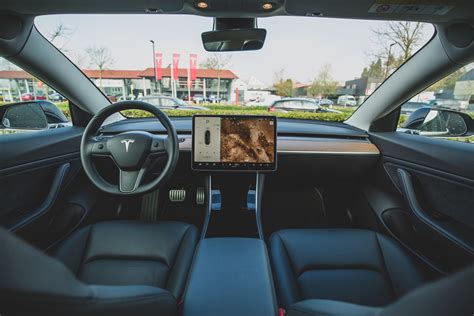 T­e­s­l­a­’­n­ı­n­ ­A­u­t­o­p­i­l­o­t­ ­s­i­s­t­e­m­i­ ­i­s­i­m­ ­d­e­ğ­i­ş­i­k­l­i­ğ­i­n­e­ ­u­ğ­r­a­y­a­b­i­l­i­r­